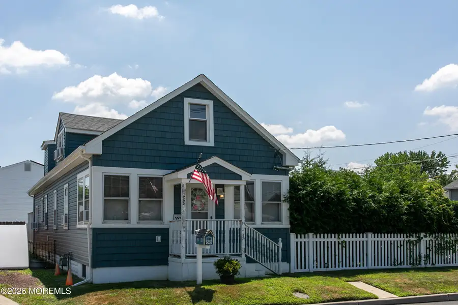 265 Thompson Avenue, North Middletown, NJ 07748 - Image #2