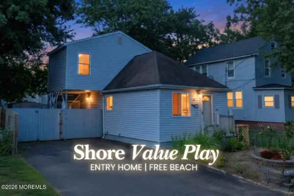 18 Saint Johns Place, Keansburg, NJ 07734