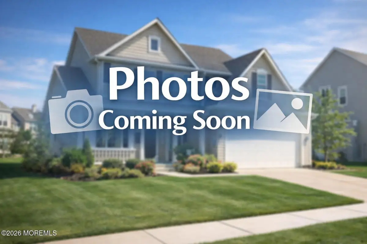 16 Oak Ridge Parkway, Toms River, NJ 08755 - Image #1