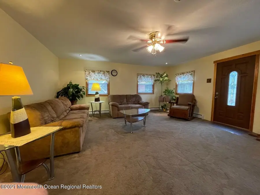 39 Lincoln Court, Keansburg, NJ 07734 - Image #2