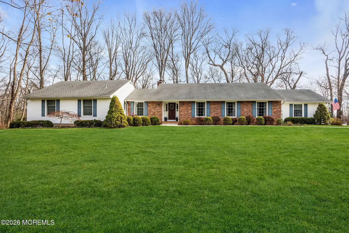 7 Flora Drive, Holmdel, NJ 07733 - Image #1