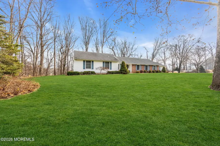 7 Flora Drive, Holmdel, NJ 07733 - Image #3