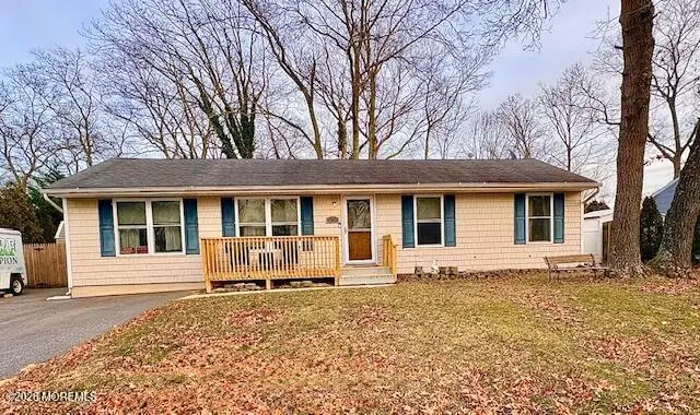 25 Chain Boulevard, Bayville, NJ 08721 - Image #1