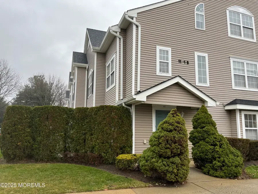 11 Fiddlers Elbow Court, Howell, NJ 07731 - Image #2