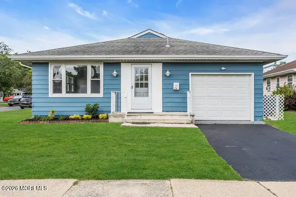 74 Fox Glove, Toms River, NJ 08755