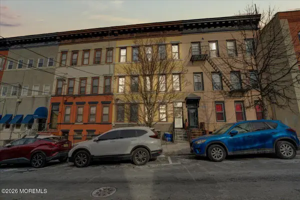 1202 13th Street #302, North Bergen, NJ 07047