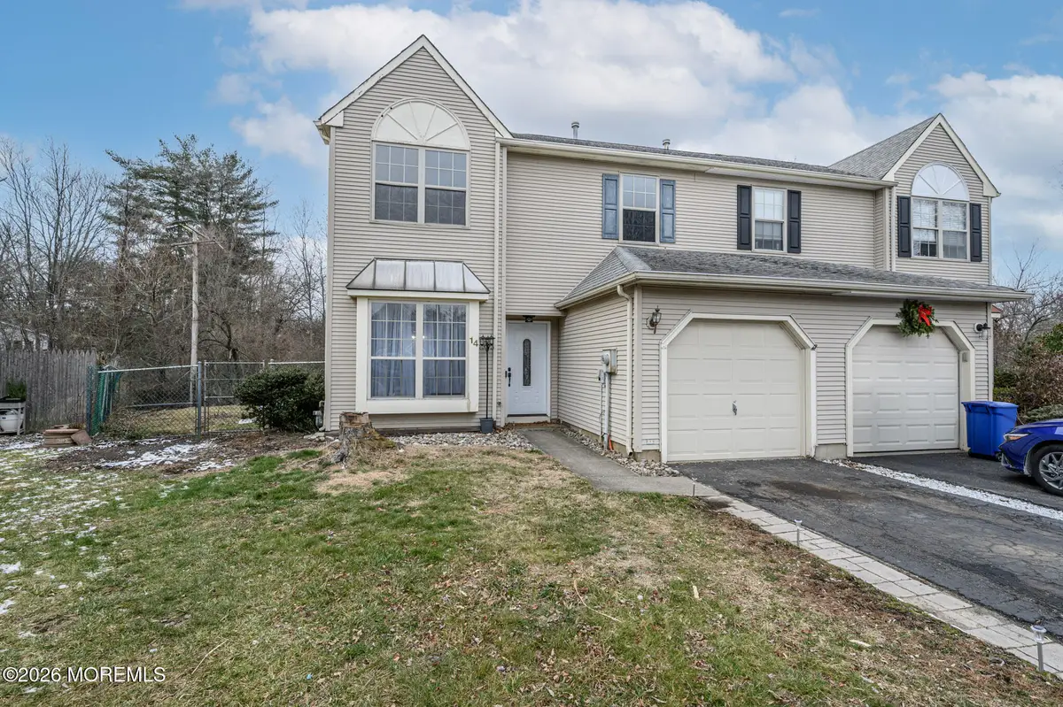 14 Ravenwood Court, Freehold, NJ 07728 - Image #1