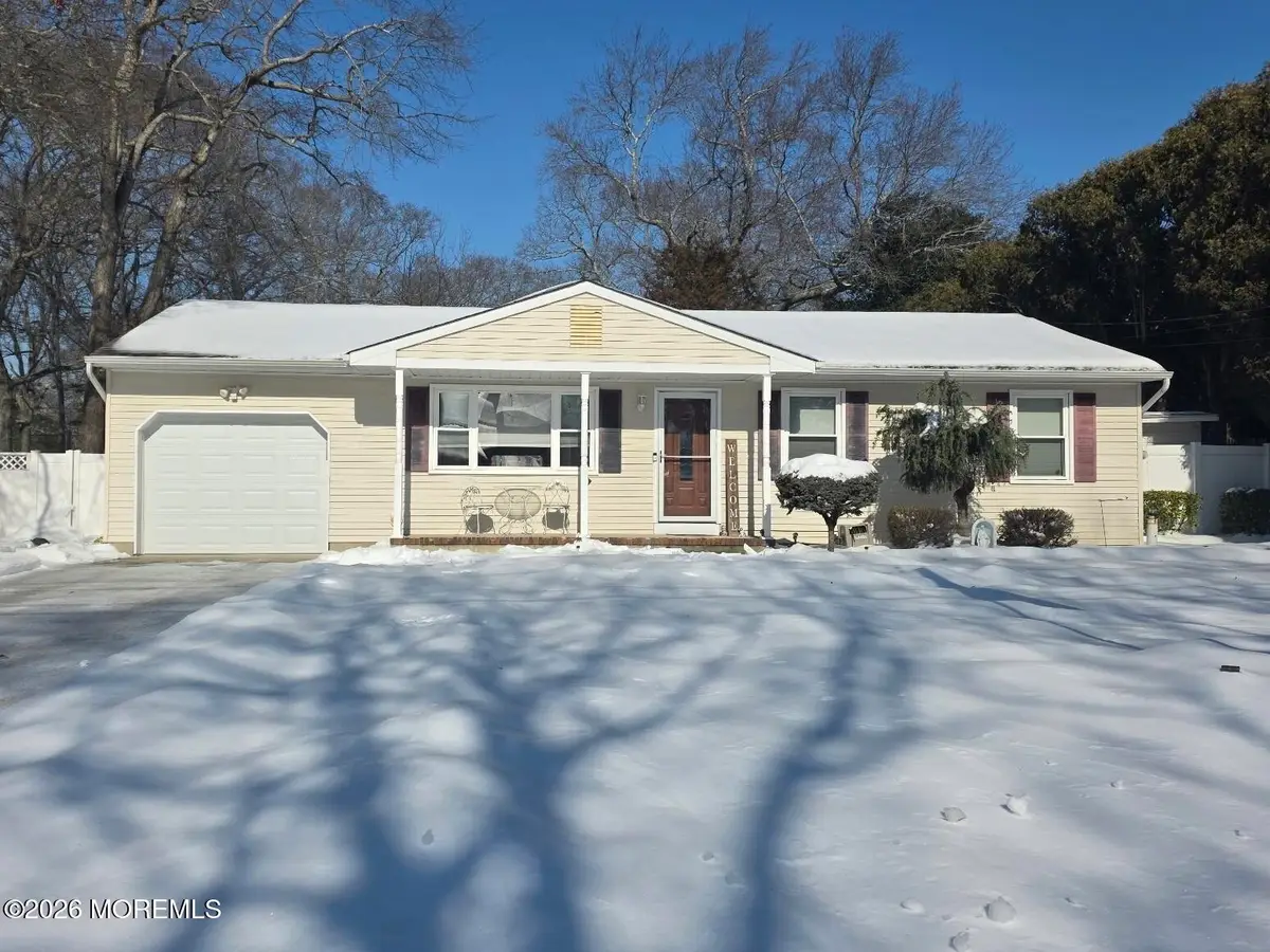118 Hemlock Drive, Lanoka Harbor, NJ 08734 - Image #1