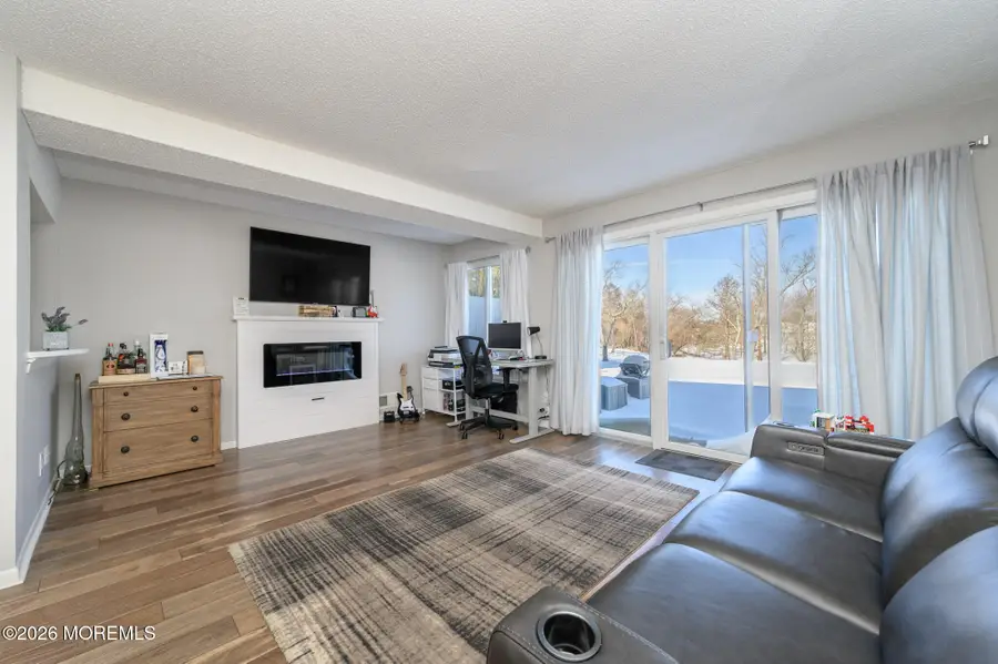 17 Inwood Terrace, Freehold, NJ 07728 - Image #3