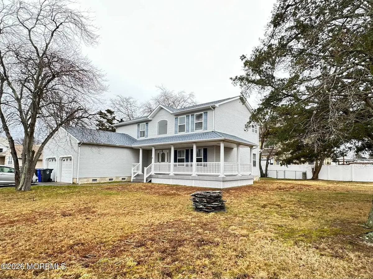 102 Hollyberry Drive, Toms River, NJ 08753 - Image #1
