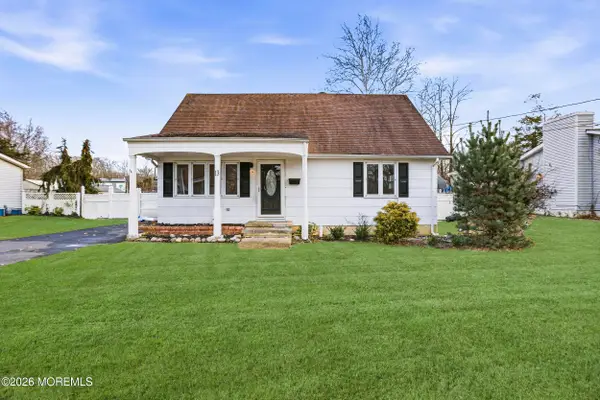 13 Fordham Road, Jackson, NJ 08527