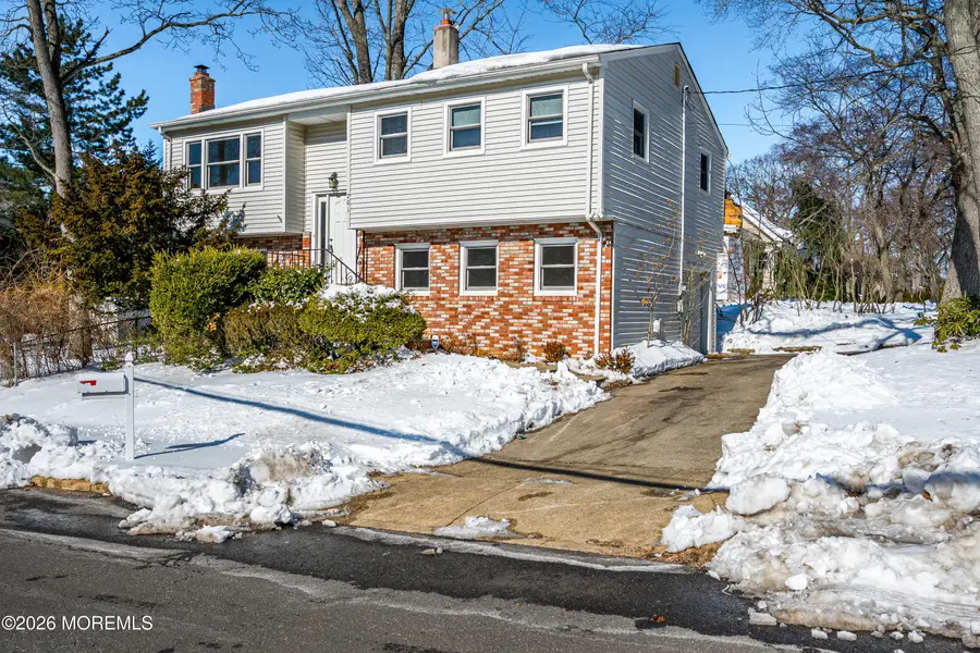 201 Freehold Street, Oakhurst, NJ 07755 - Image #3