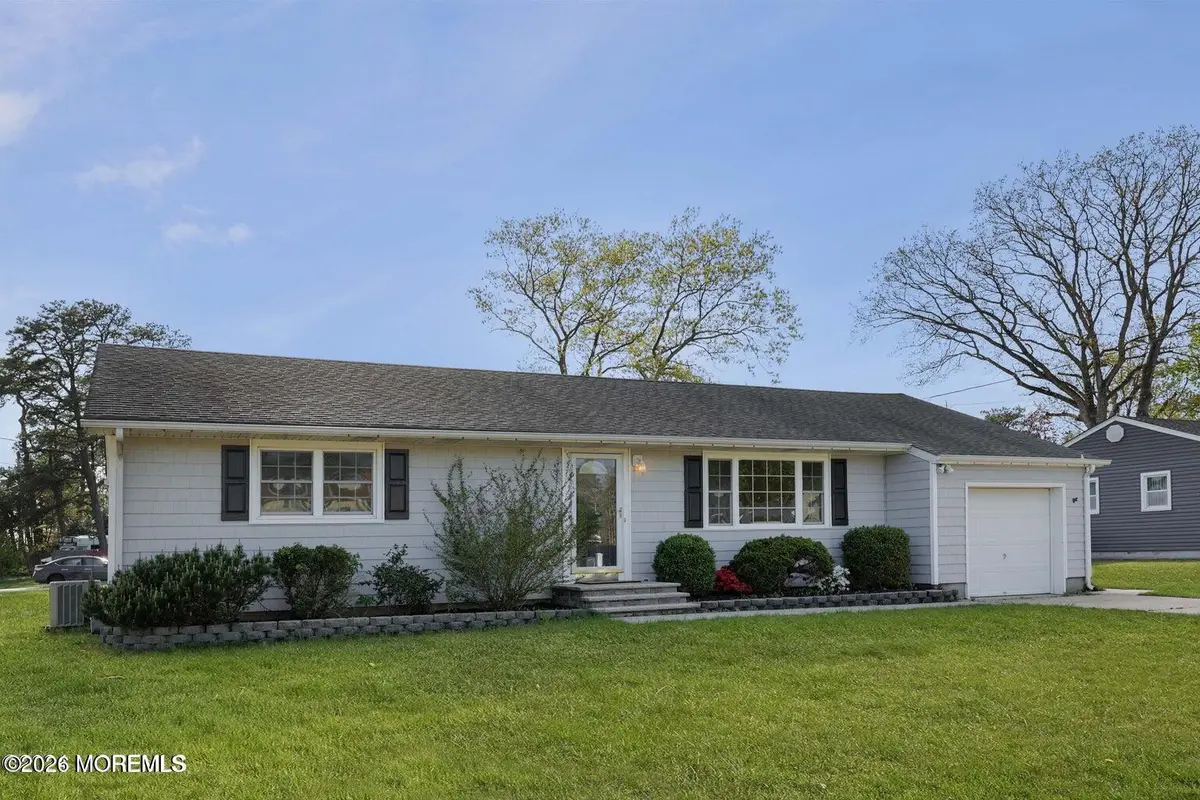 501 Burnside Street, Toms River, NJ 08757 - Image #1