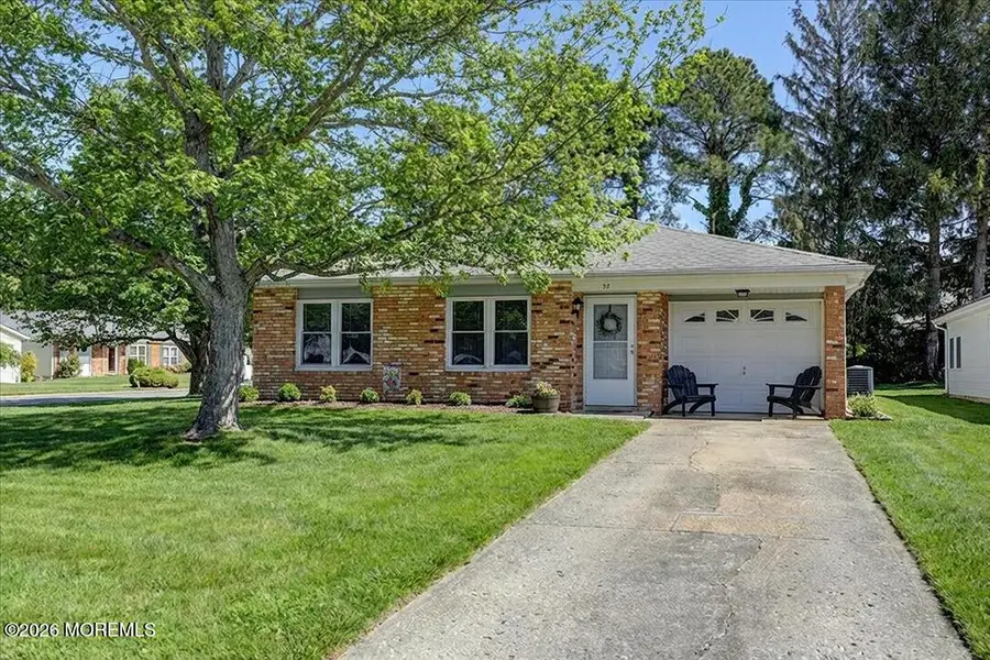 32 Abbey Road, Brick, NJ 08723 - Image #2
