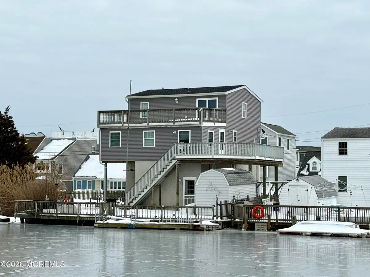 27 Robert Drive, Manahawkin, NJ 08050 - Image #1