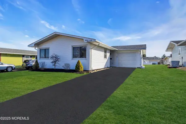 37 Central Boulevard, Brick, NJ 08724