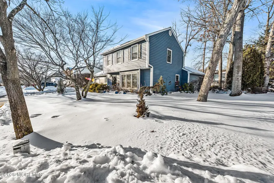 28 Standish Drive, Howell, NJ 07731 - Image #3