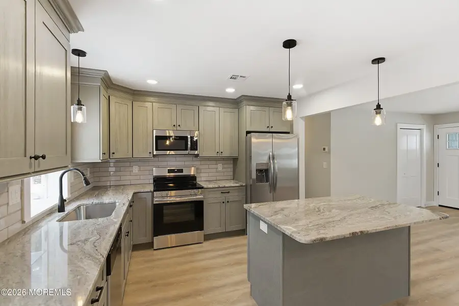 10 Woodbury Court, Toms River, NJ 08757 - #3