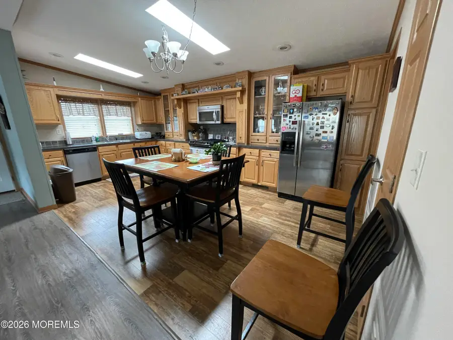 8 Baltimore Avenue, Manahawkin, NJ 08050 - Image #3