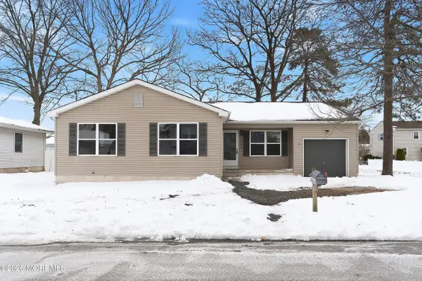 1353 Mermaid Avenue, Beachwood, NJ 08722