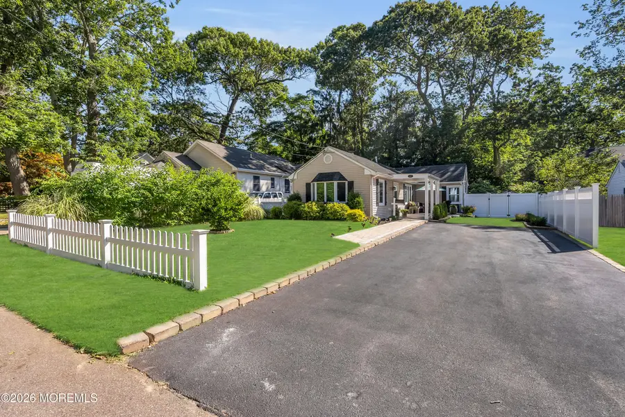 187 Pinecrest Road, Oakhurst, NJ 07755 - Image #2