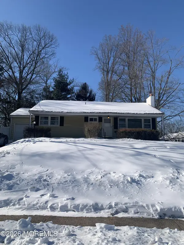 24 Glen Stewart Drive, Ewing, NJ 08618