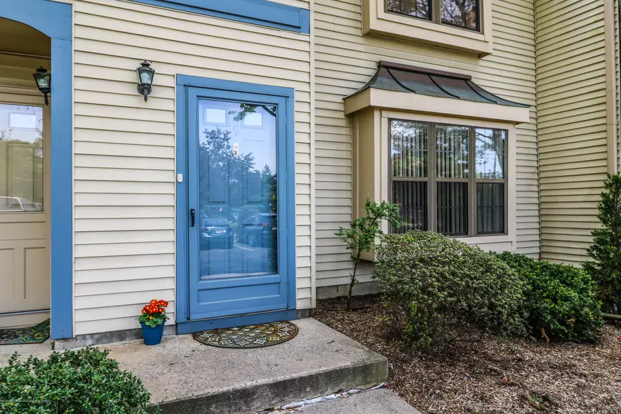 9 Amherst Court, Aberdeen, NJ 07747 - Image #2