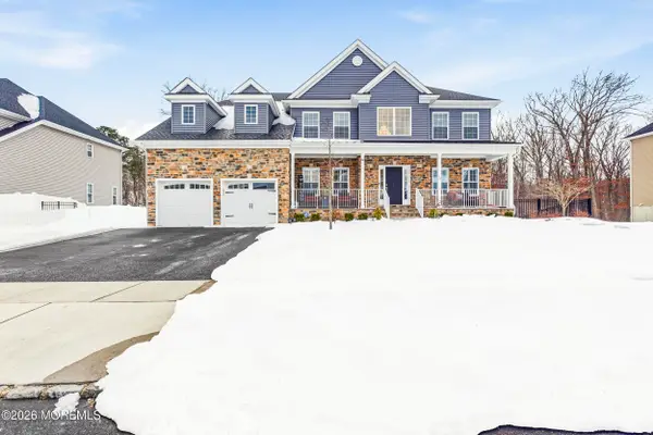 18 Tasha Lane, Howell, NJ 07731