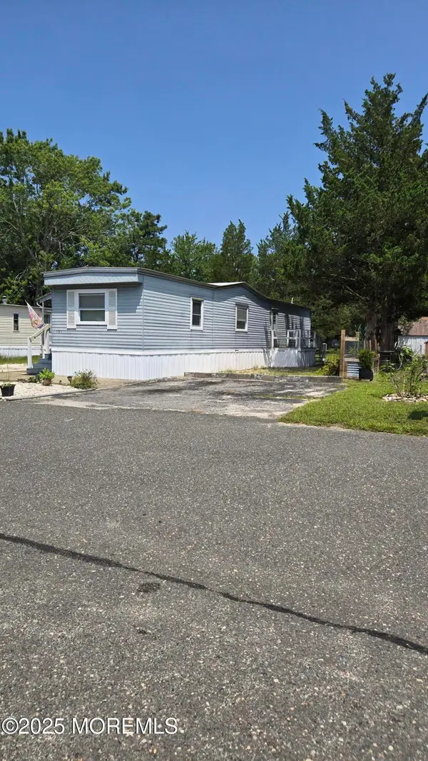 101 Juniper Drive, Barnegat, NJ 08005