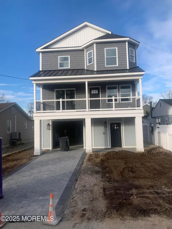 6 Holly Acres Drive, Brick, NJ 08723