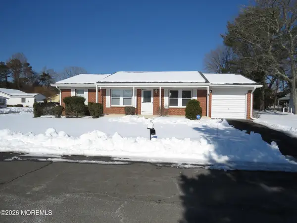 5 Monmouth Lane, Whiting, NJ 08759