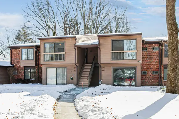 94 Manchester Court, Red Bank, NJ 07701