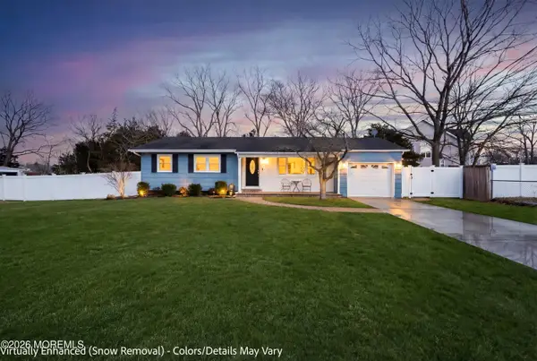 392 Suburban Drive, Toms River, NJ 08753