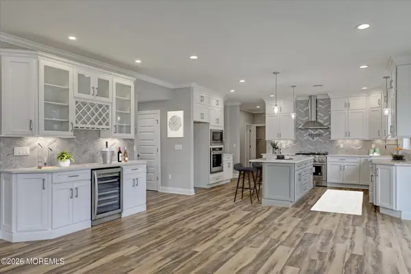 845 Naryshkin Way, Toms River, NJ 08753