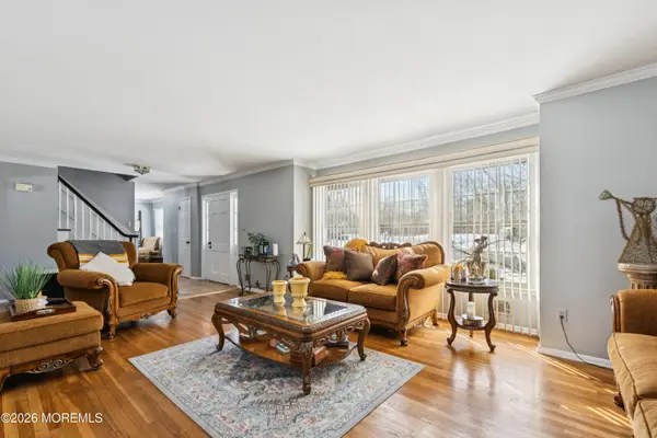 2 Livingston Drive, Howell, NJ 07731