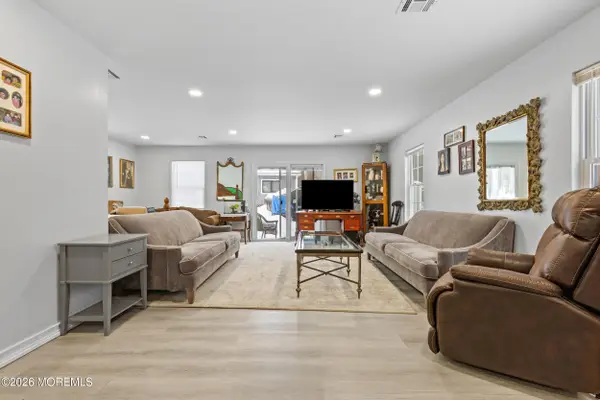 130 Flocktown Road, Long Valley, NJ 07853