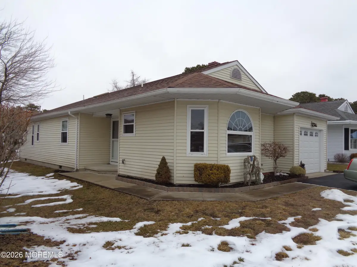 30 Oakengates Drive, Toms River, NJ 08757 - #1