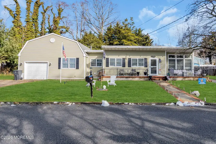 4 Spring Street, Toms River, NJ 08753 - #3