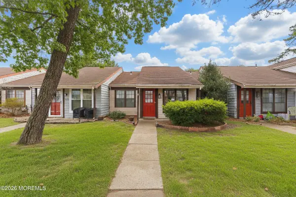 453D Chesterfield Court, Manchester, NJ 08759