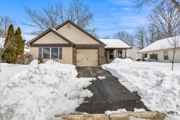 1 Morning Glory Lane, Whiting, NJ 08759