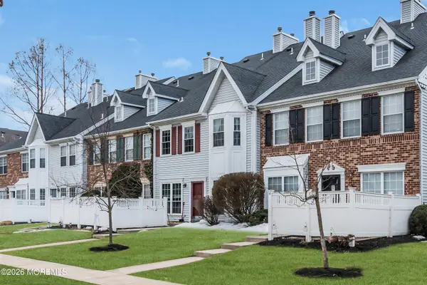 40 Kingston Run, North Brunswick, NJ 08902