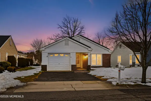 15 Frilham Lane, Manchester, NJ 08759