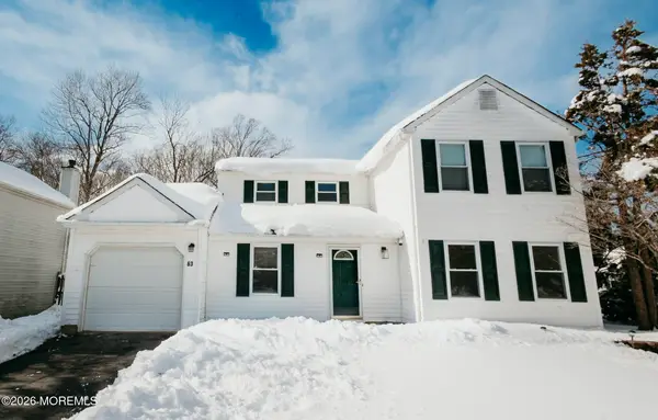 63 Mariners Cove, Freehold, NJ 07728