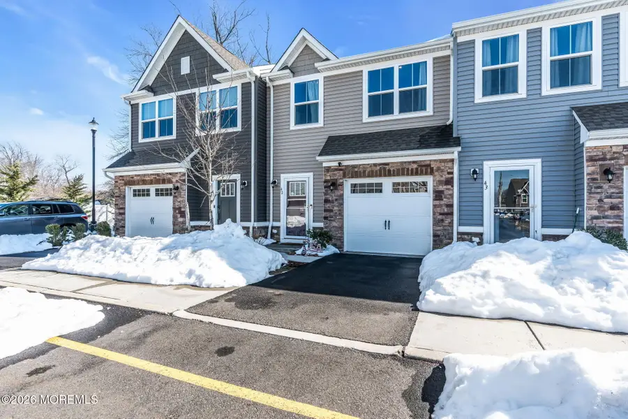 42 Athens Way, Cliffwood, NJ 07721 - #2