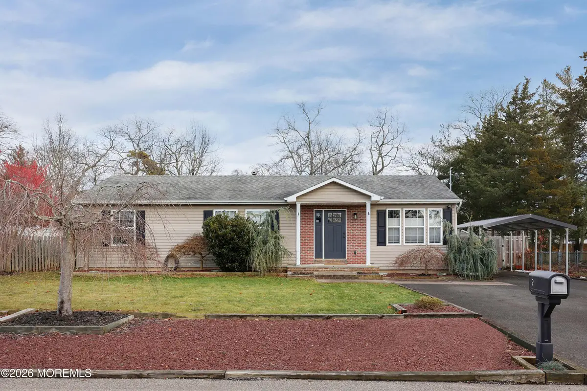 9 Center Place, Toms River, NJ 08753 - #1