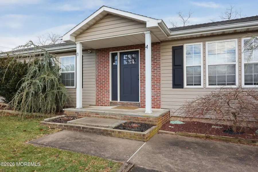 9 Center Place, Toms River, NJ 08753 - #3