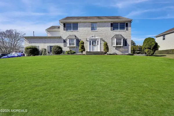 1630 Finderne Street, Oakhurst, NJ 07755