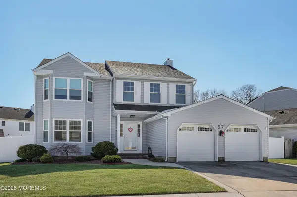27 Jennifer Drive, Howell, NJ 07731