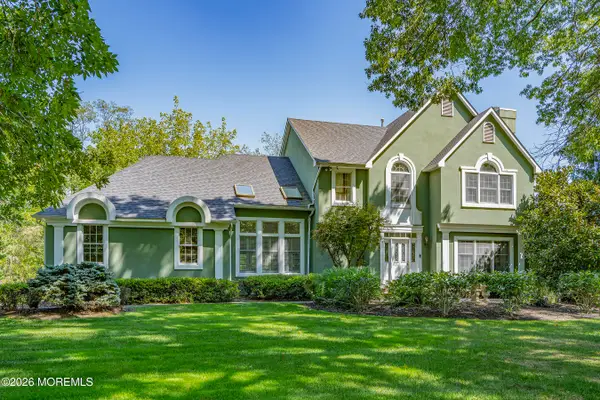 15 Azalea Lane, Shrewsbury Boro, NJ 07702