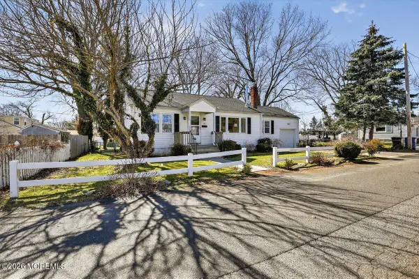 4 Keleigh Place, Ocean Twp, NJ 07712